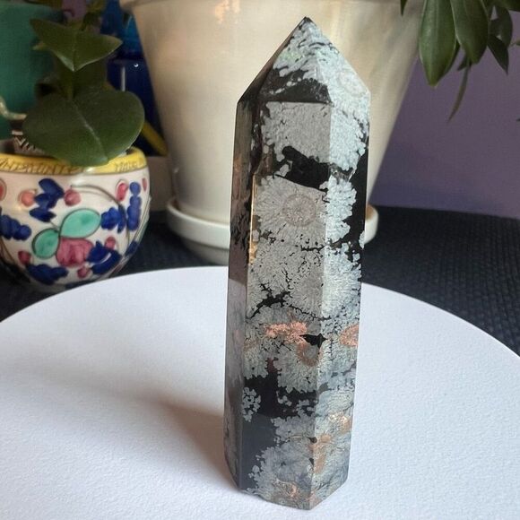 Snowflake Obsidian Crystal Tower (#10)‎ - Picture 3 of 8